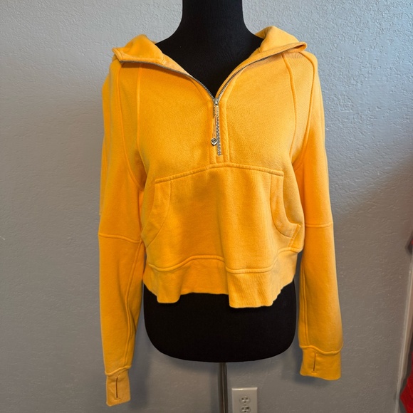 lululemon athletica Tops - Lululemon Scuba Hoodie